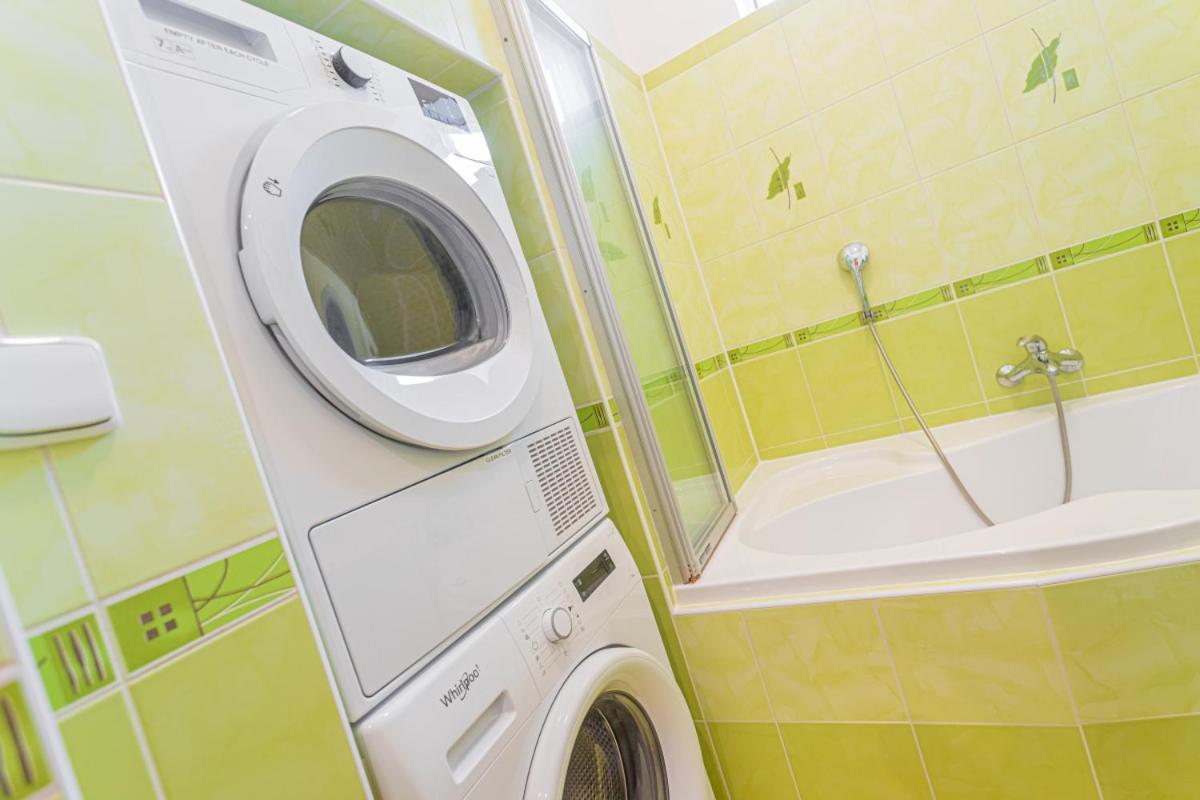 Jet Hottub - Washer&Dryer - 12Min Center - 160Mbs Wifi Praga Exterior foto